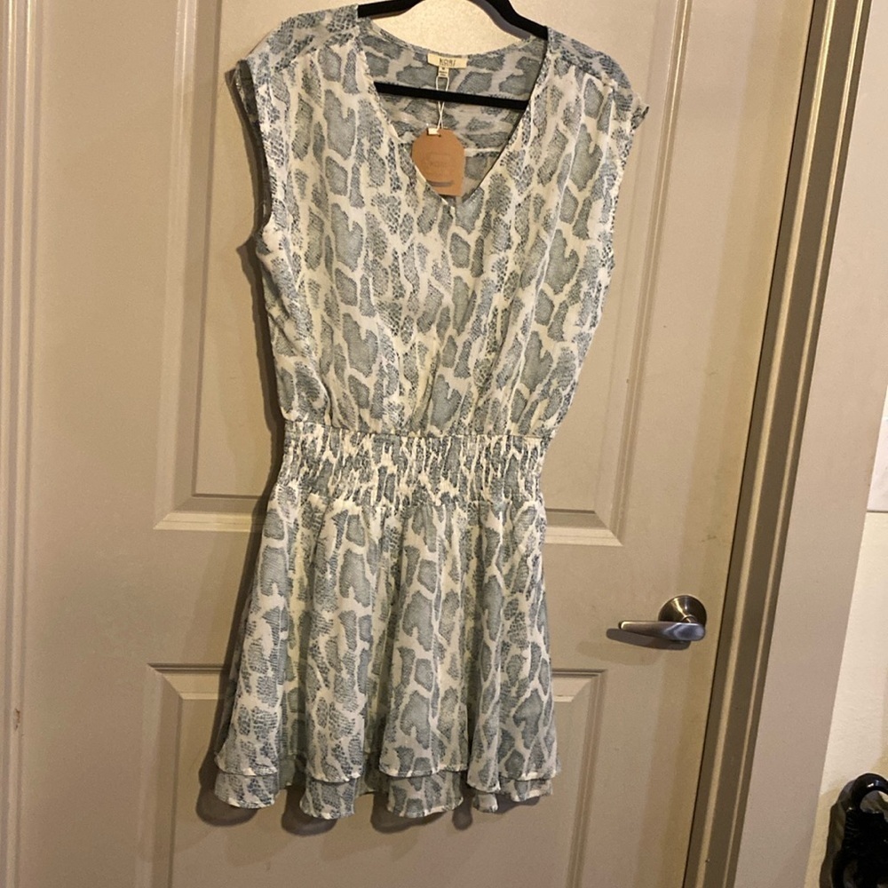 Kori dress size medium